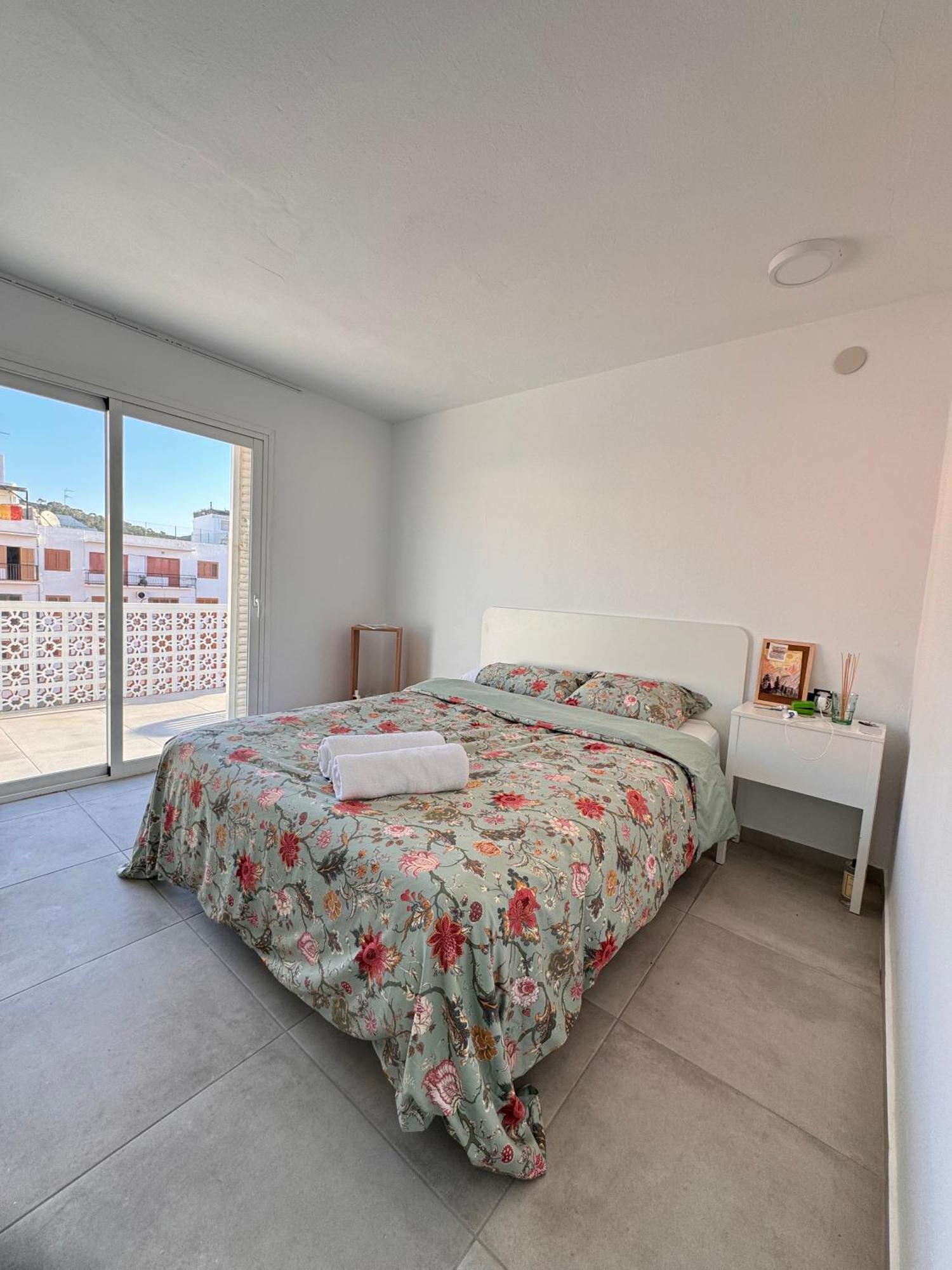 Hostal Cisne Hotel San Antonio  Bagian luar foto
