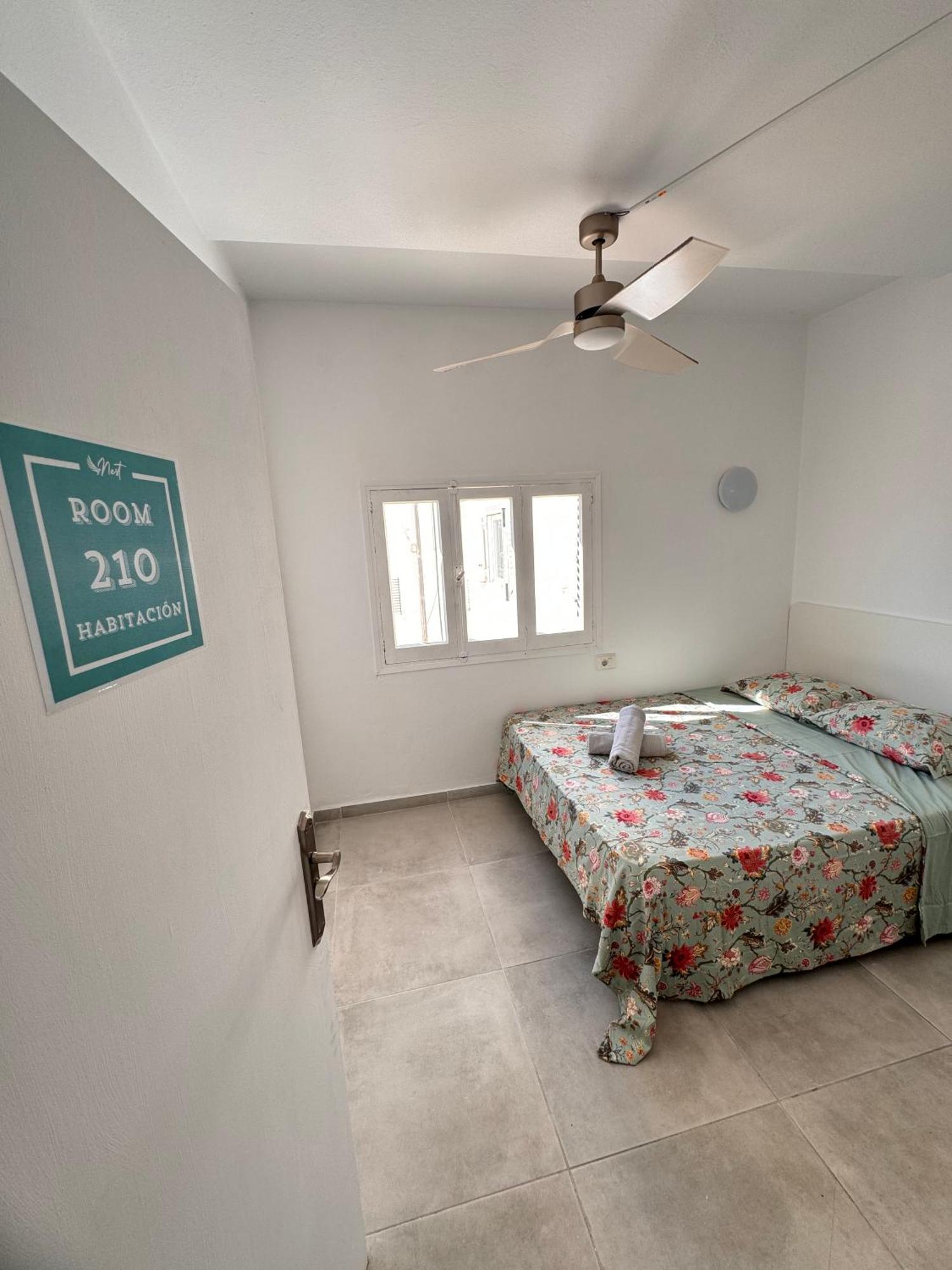 Hostal Cisne Hotel San Antonio  Bagian luar foto