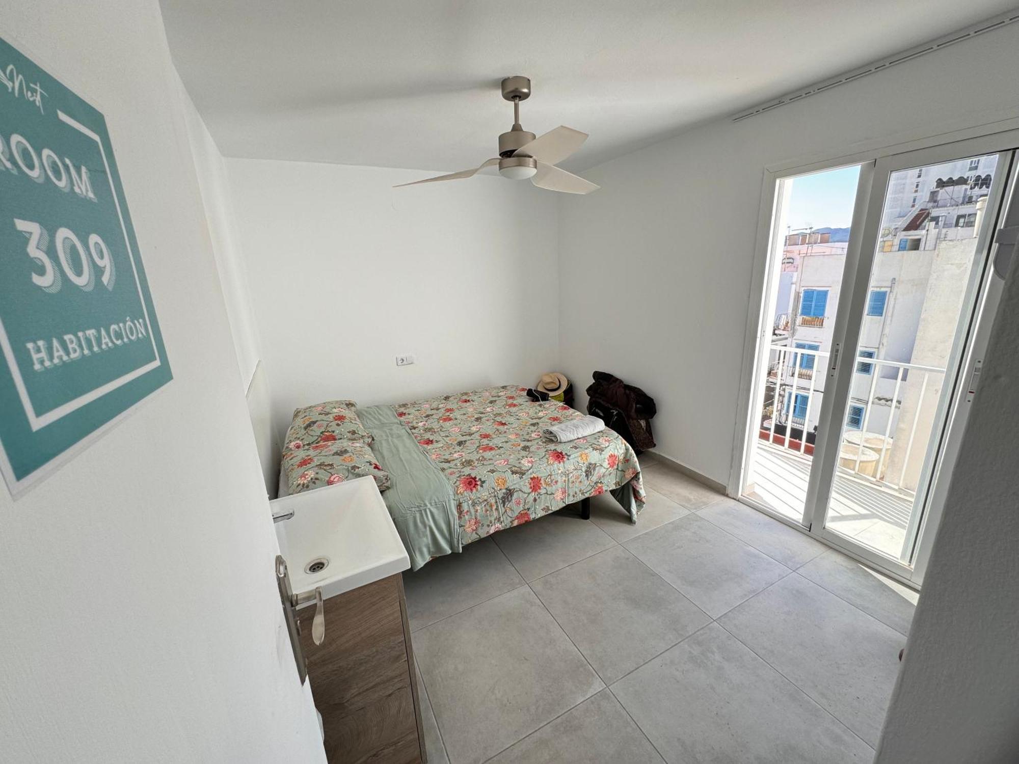 Hostal Cisne Hotel San Antonio  Bagian luar foto